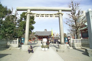 Torii del santuario de Asakusa (Tokio)